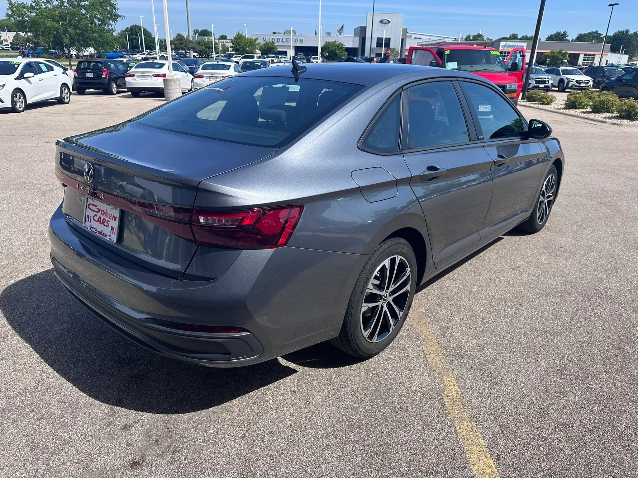 Used 2025 Volkswagen Jetta Sport FWD image 5