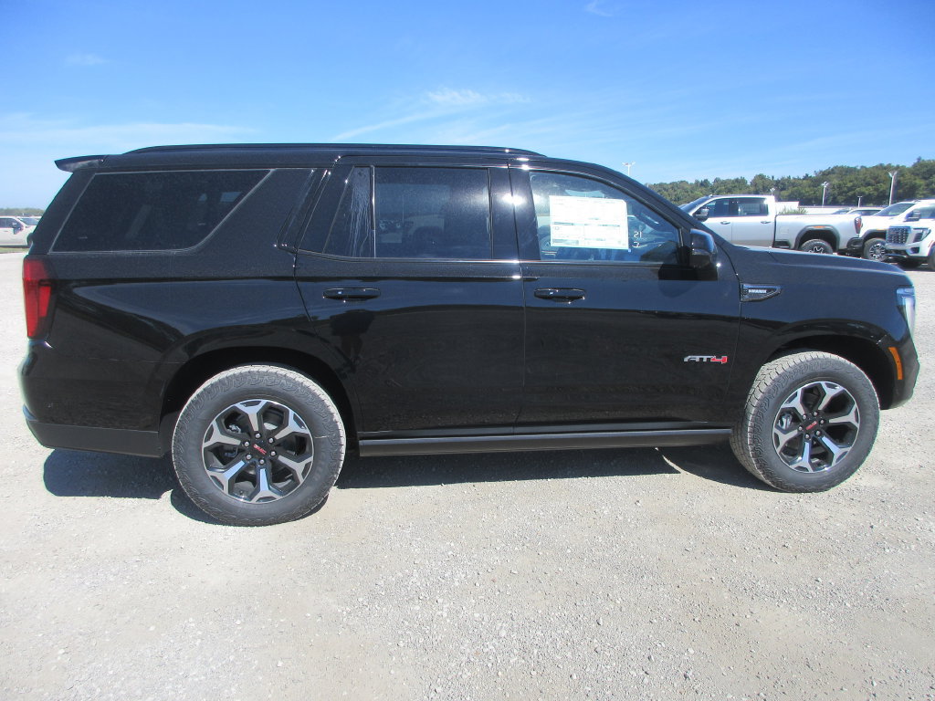 New 2027 GMC Yukon AT4 w/ AT4 Premium Plus Package AWD/4WD image 3