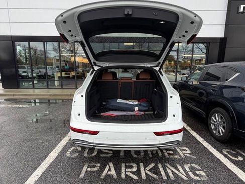 Used 2021 Audi Q5 2.0T Premium w/ Convenience Package image 5