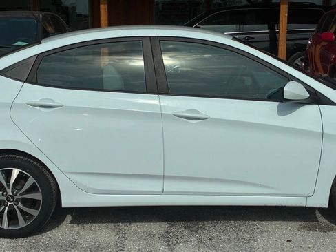 Used 2017 Hyundai Accent Value Edition FWD image 4