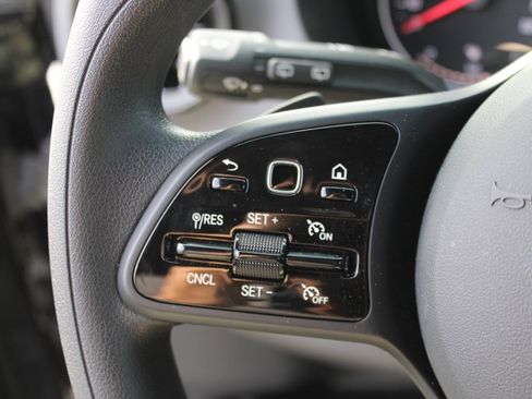 Used 2024 Mercedes-Benz Sprinter 2500 image 27