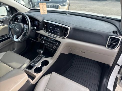 Used 2020 Kia Sportage EX FWD image 16