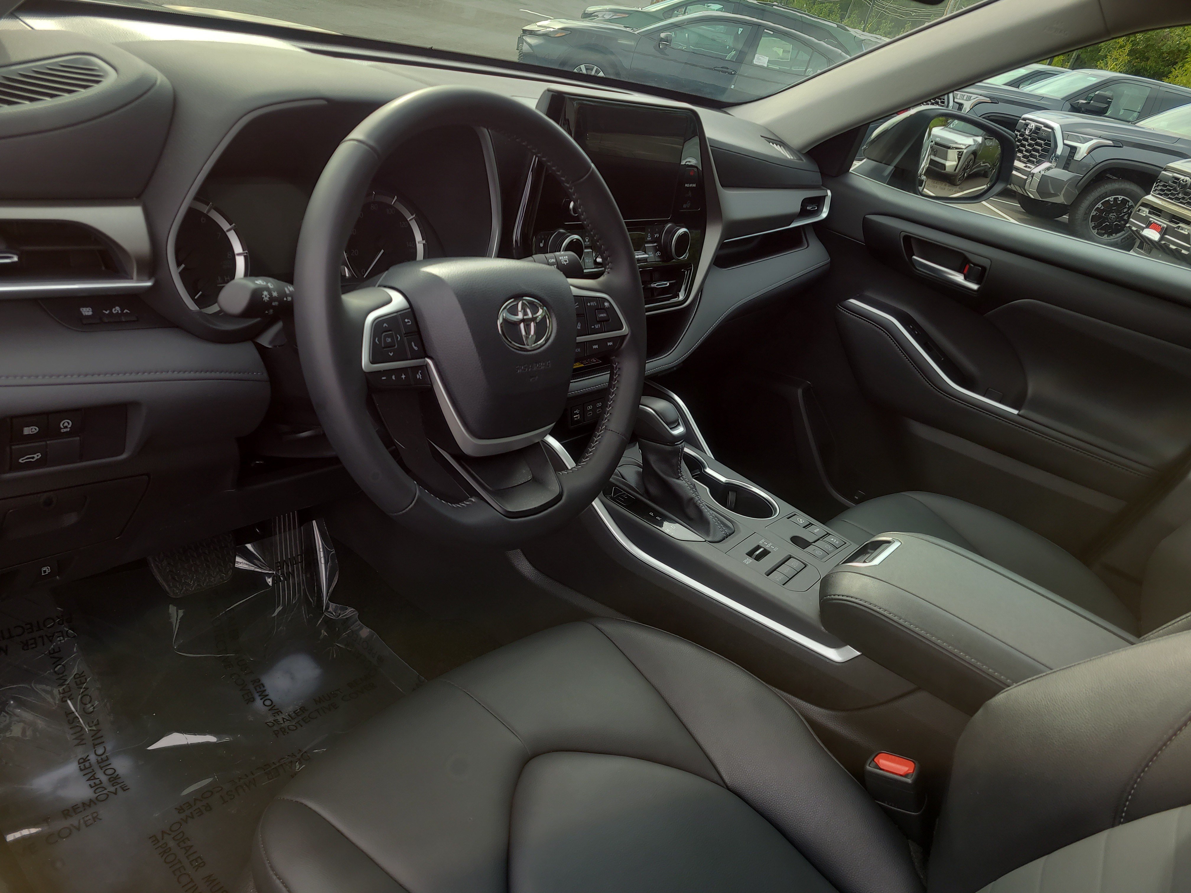 Certified 2026 Toyota Highlander XLE AWD/4WD image 15