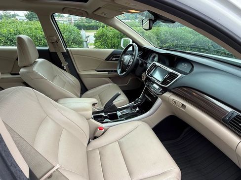 Used 2016 Honda Accord EX-L image 19