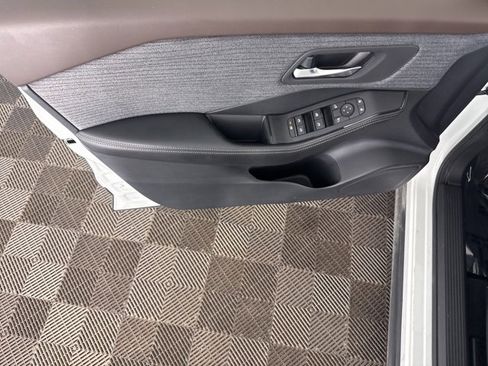 Certified 2023 Nissan Rogue SV image 20