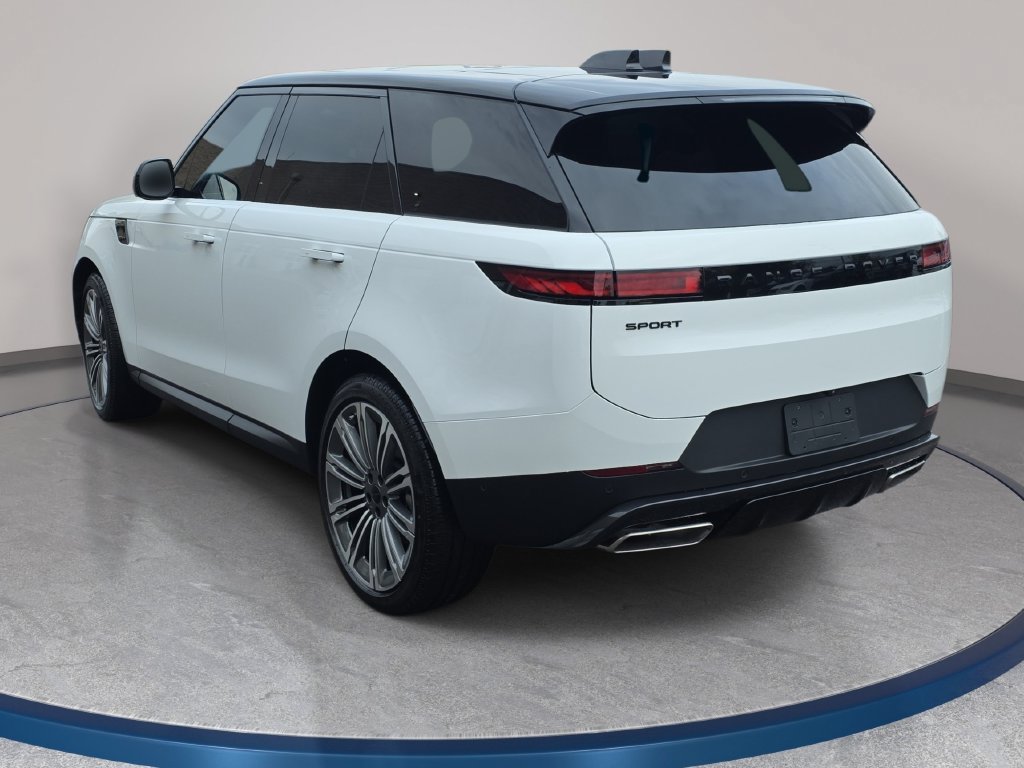 New 2027 Land Rover Range Rover Sport SE AWD/4WD image 7