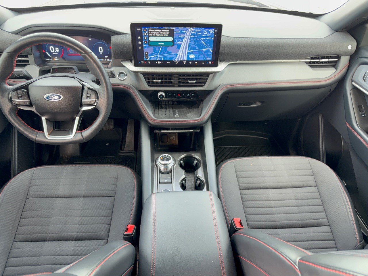 Used 2025 Ford Explorer ST-Line w/ Premium Package RWD image 17