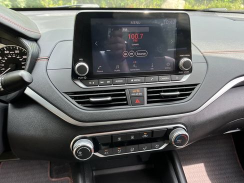 Used 2020 Nissan Altima 2.5 SR AWD/4WD image 16