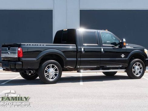 Used 2016 Ford F250 Platinum w/ FX4 Off-Road Package AWD/4WD image 10