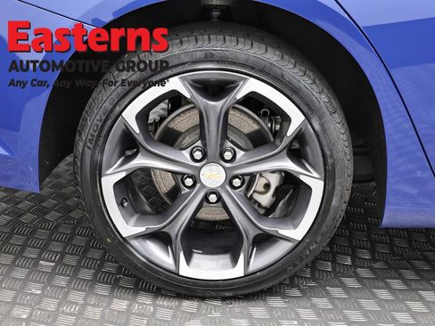 Used 2023 Chevrolet Malibu LT FWD image 29