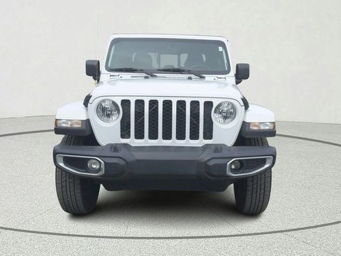 Used 2022 Jeep Gladiator Sport image 2