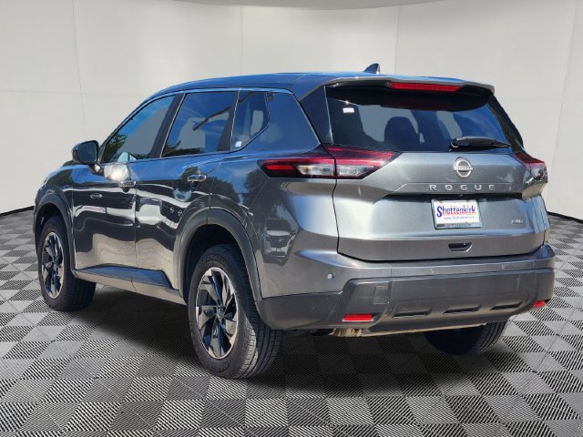 Used 2025 Nissan Rogue SV AWD/4WD image 8