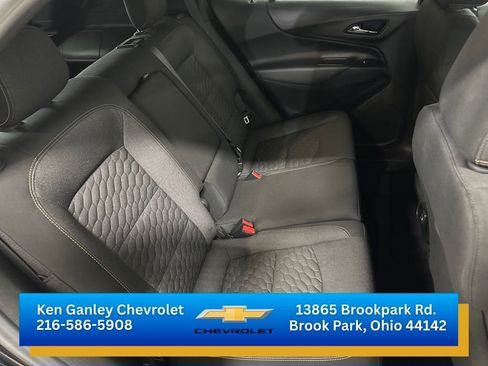 Used 2020 Chevrolet Equinox LT w/ Driver Convenience Package image 21