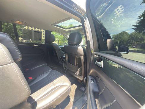 Used 2016 Mercedes-Benz GL 320 BlueTEC 4MATIC image 16
