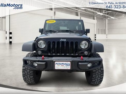 Used 2016 Jeep Wrangler Unlimited Rubicon AWD/4WD image 7
