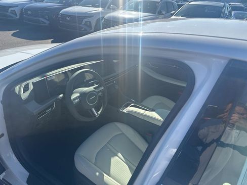 New 2024 Hyundai Sonata SEL AWD/4WD image 32