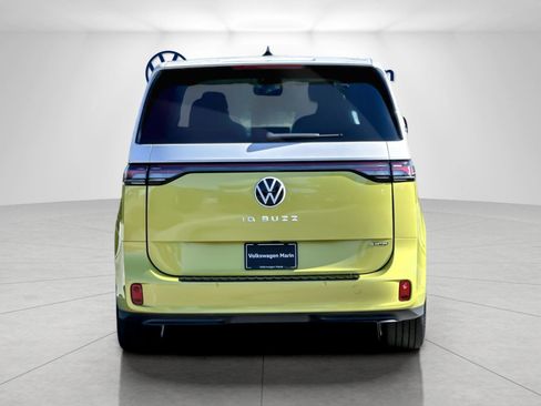 New 2025 Volkswagen ID. Buzz 1st Edition image 4