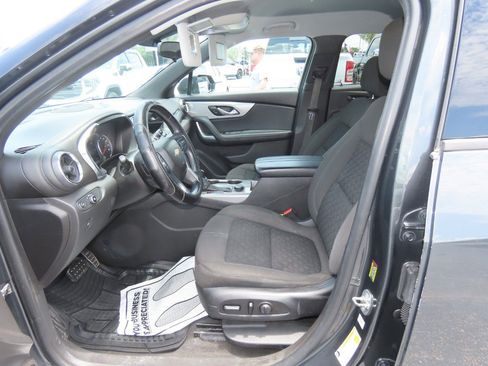 Used 2019 Chevrolet Blazer LT FWD image 23