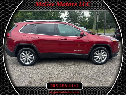 Used 2015 Jeep Cherokee Limited AWD/4WD image 1