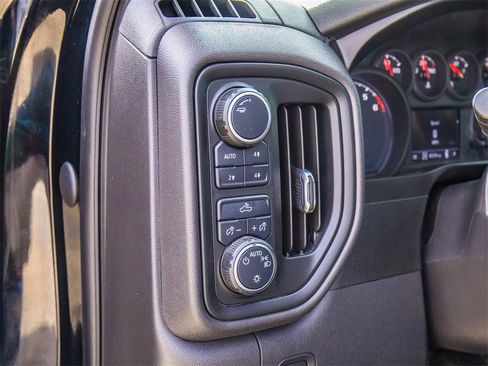 Used 2021 Chevrolet Silverado 1500 Custom Trail Boss w/ LPO, Dark Essentials Package image 22