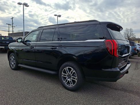 New 2025 Ford Expedition Max Active image 5