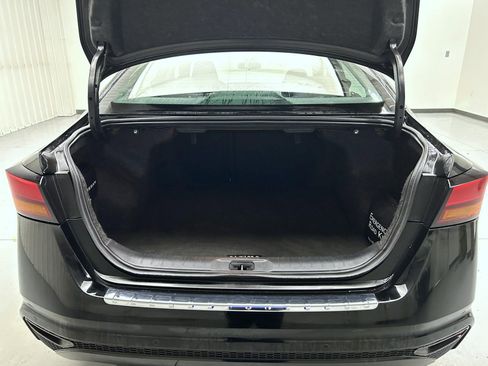 Used 2023 Nissan Altima 2.5 SV AWD/4WD image 21