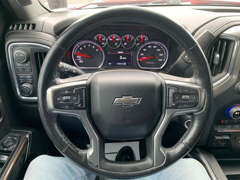 Used 2021 Chevrolet Silverado 1500 LT Trail Boss w/ Convenience Package II image 19