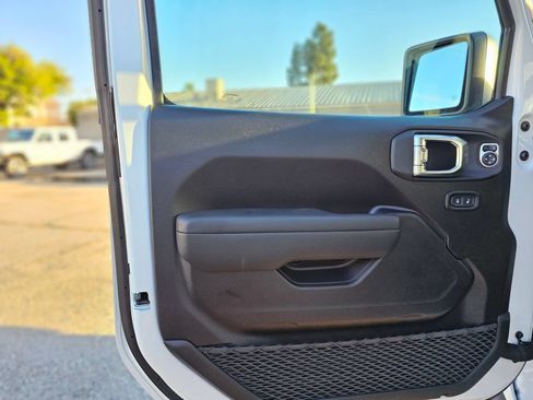 New 2026 Jeep Gladiator Willys AWD/4WD image 20