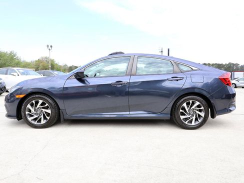 Used 2017 Honda Civic EX image 3