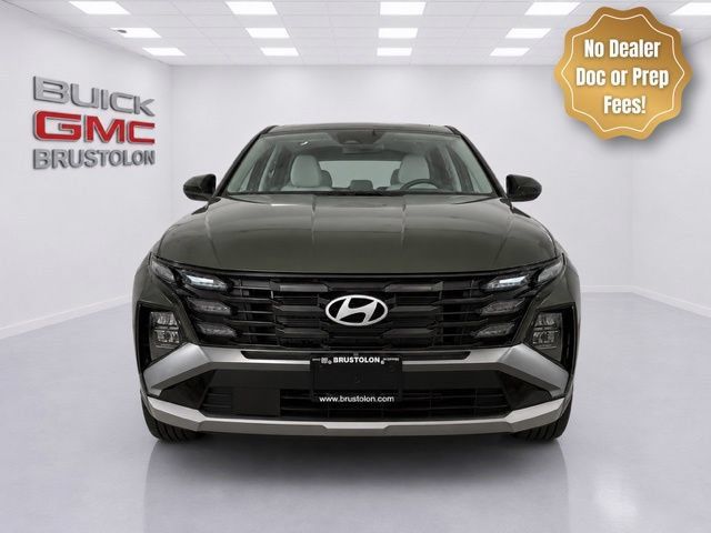 Used 2025 Hyundai Tucson SE AWD/4WD image 2