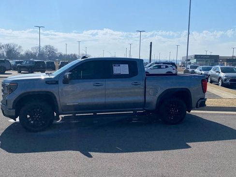 Used 2023 GMC Sierra 1500 Elevation w/ Elevation Premium Package image 4