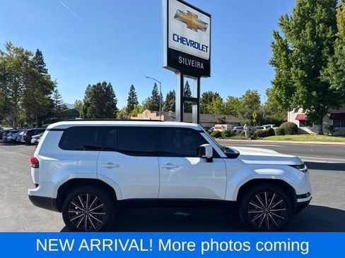 Used 2024 Lexus GX 550 w/ Cold Area Package AWD/4WD image 1