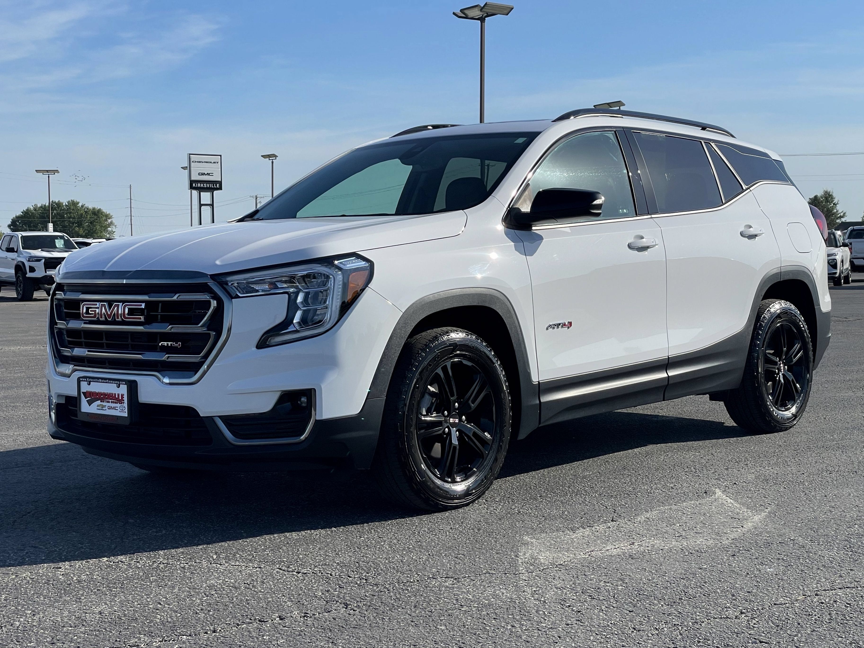 Used 2024 GMC Terrain AT4 w/ Infotainment Package II AWD/4WD image 8