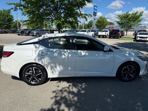 Used 2024 Nissan Sentra SV w/ All-Weather Package FWD image 6