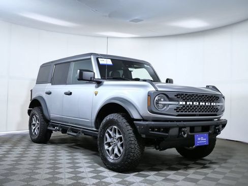 Used 2023 Ford Bronco Badlands AWD/4WD image 1