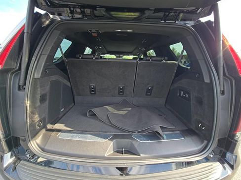 Used 2024 Cadillac Escalade Sport AWD/4WD image 21