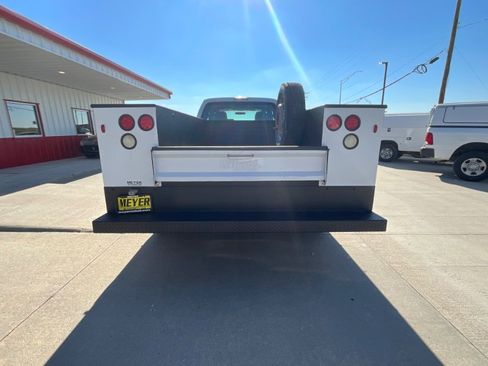 Used 2011 Ford F550 4x4 SuperCab Super Duty w/ PWR Equipment Group image 9