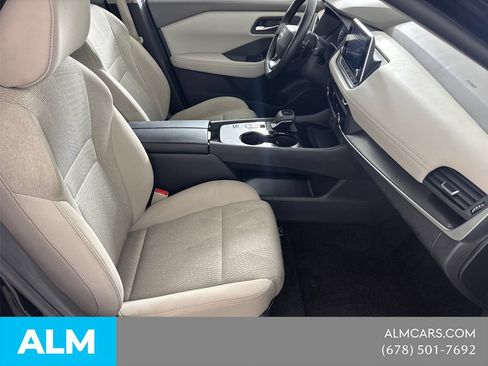 Used 2025 Nissan Rogue SV FWD image 17