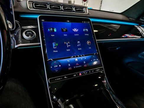 Used 2023 Mercedes-Benz S 580 4MATIC Sedan image 38