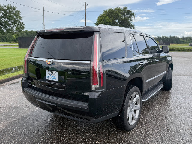 Used 2018 Cadillac Escalade Luxury RWD image 4
