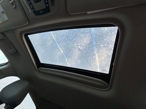 Used 2024 Toyota Sienna XLE image 30