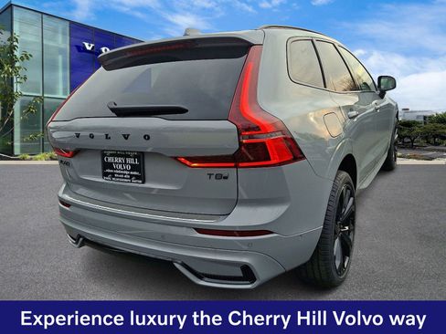 New 2026 Volvo XC60 T8 Ultra w/ Protection Package Premier AWD/4WD image 5