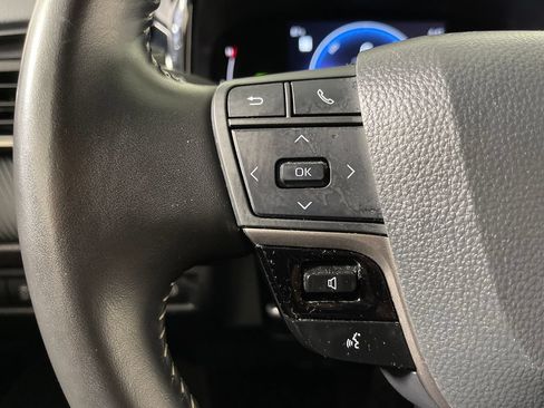 Used 2025 Toyota Camry SE FWD image 26