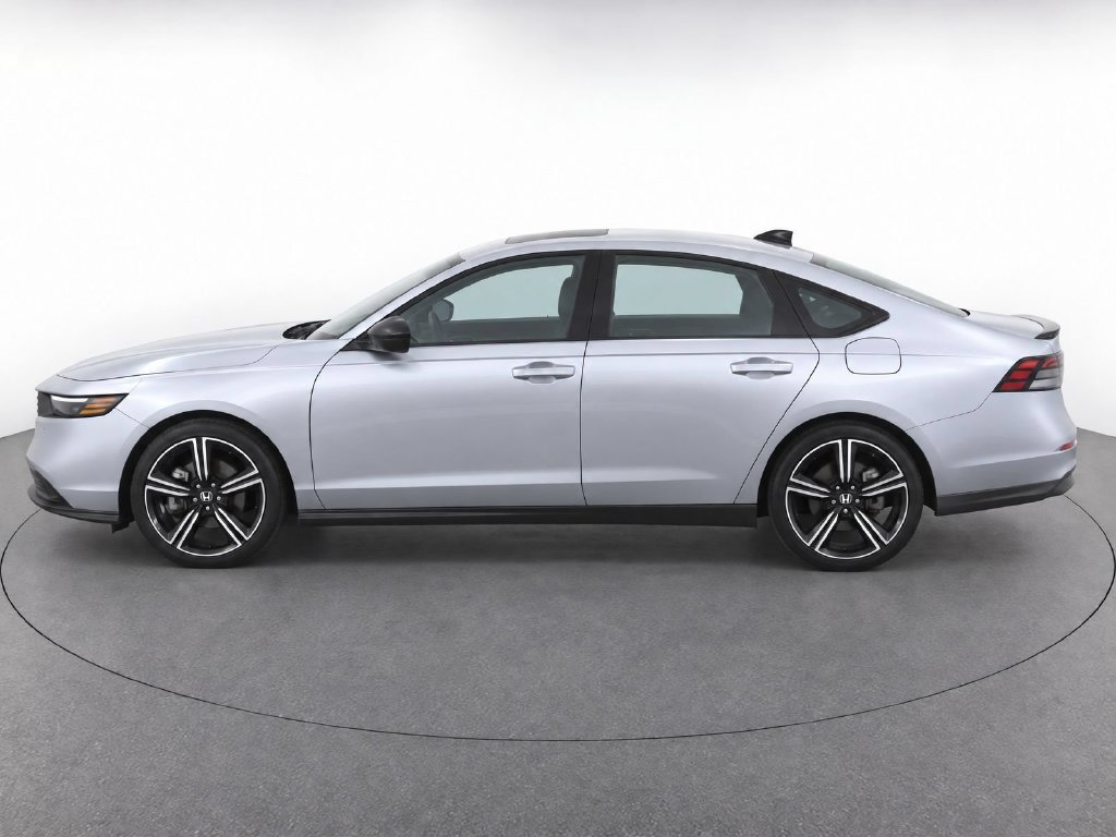 Used 2023 Honda Accord Sport image 7