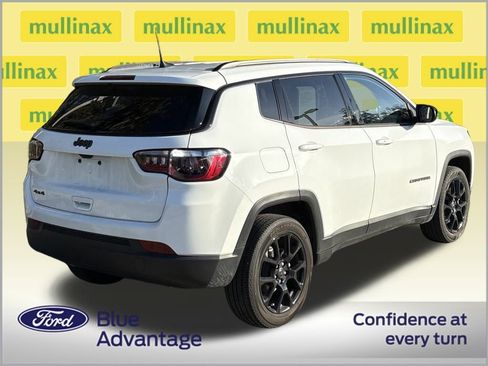 Used 2025 Jeep Compass Latitude w/ Altitude Special Edition image 4