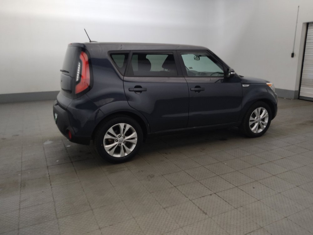 Used 2014 Kia Soul + FWD image 10