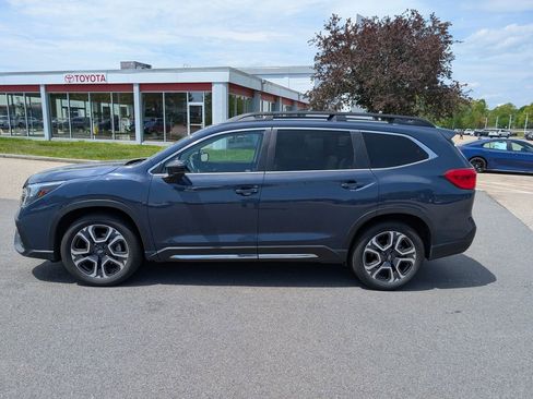 Used 2024 Subaru Ascent Limited w/ Technology Package AWD/4WD image 2