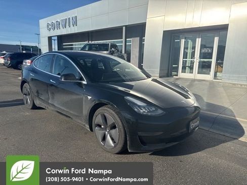 Used 2018 Tesla Model 3 Long Range image 1