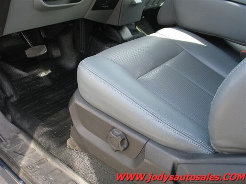 Used 2016 Ford F350 XL AWD/4WD image 4