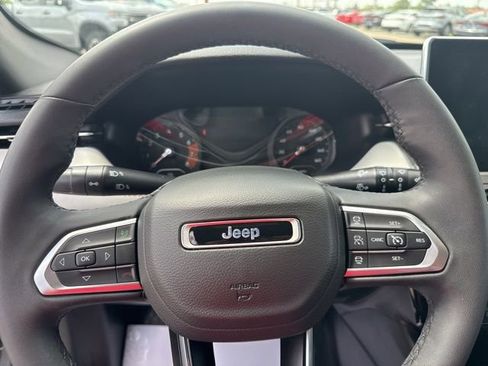 Used 2025 Jeep Compass Limited AWD/4WD image 18